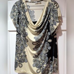 Sleeveless polyester blouse